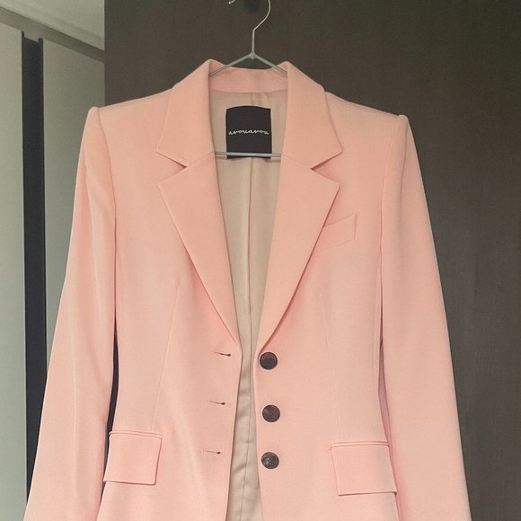 100% silk pink suit set by Korean luxury fashion brand Avouavou - Picture 3 of 4